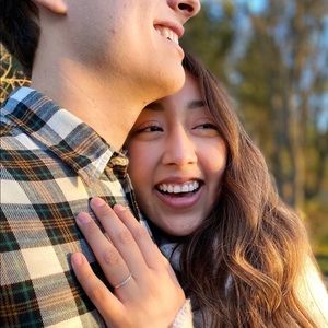 Meet your Posher, Delia